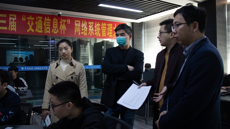 图13：网络系统管理大赛.jpg