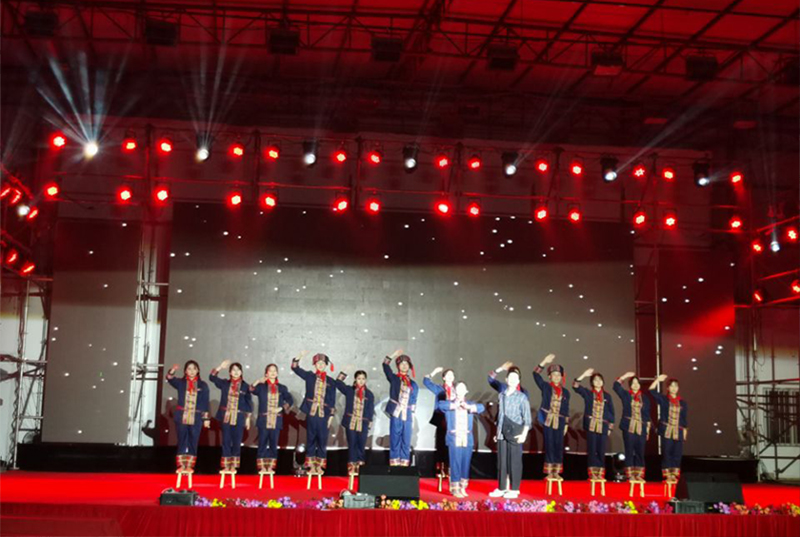 图6：舞蹈《一个都不能少》.jpg