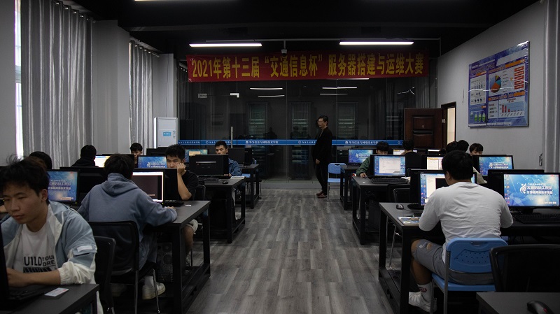 图14：服务器搭建与运维大赛.jpg
